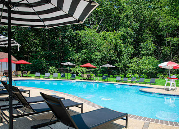 Pool at Atlantic Pointe Apartments, Atlantic Highlands, NJ