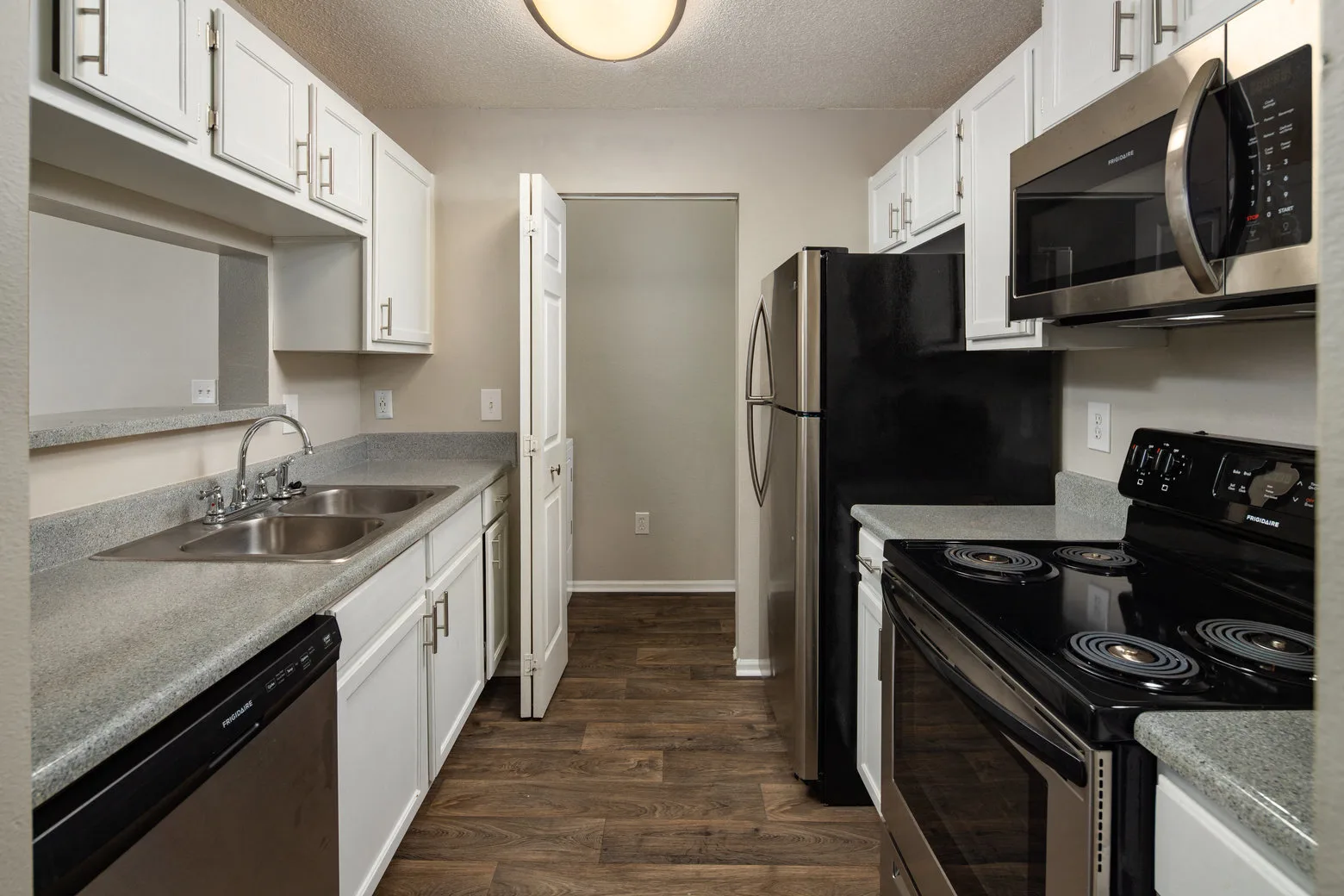 2 Elevate 5050 Kitchen
