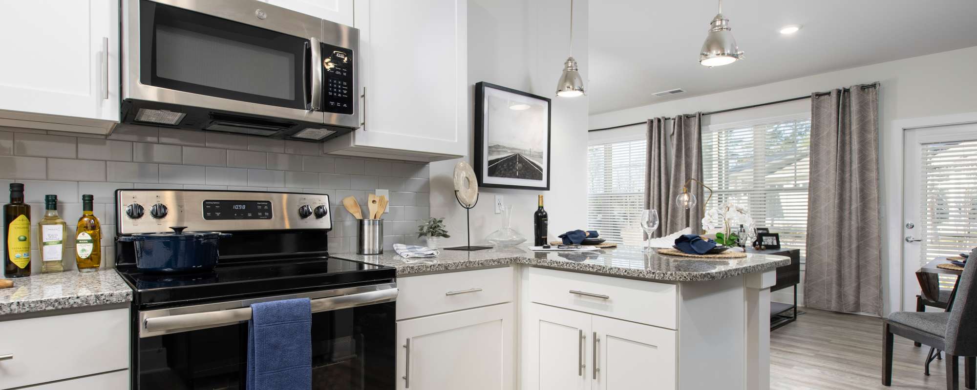 Modern apartments at South City Apartments in Summerville,South Carolina