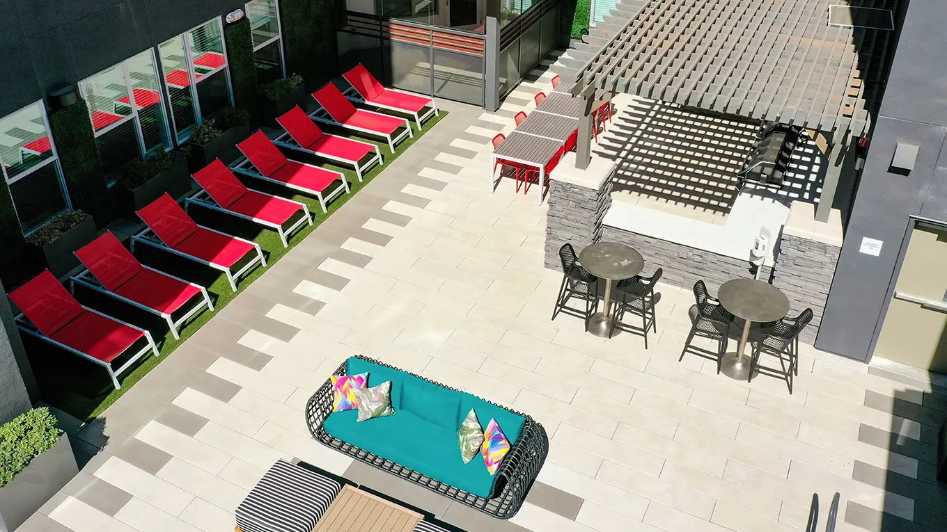 outdoor lounge