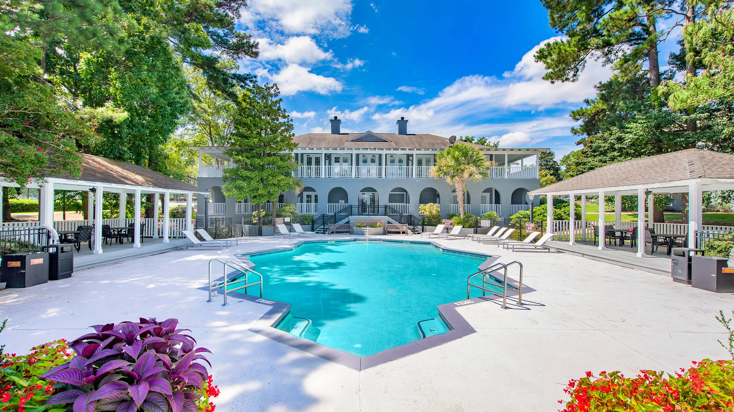 sparkiling pool