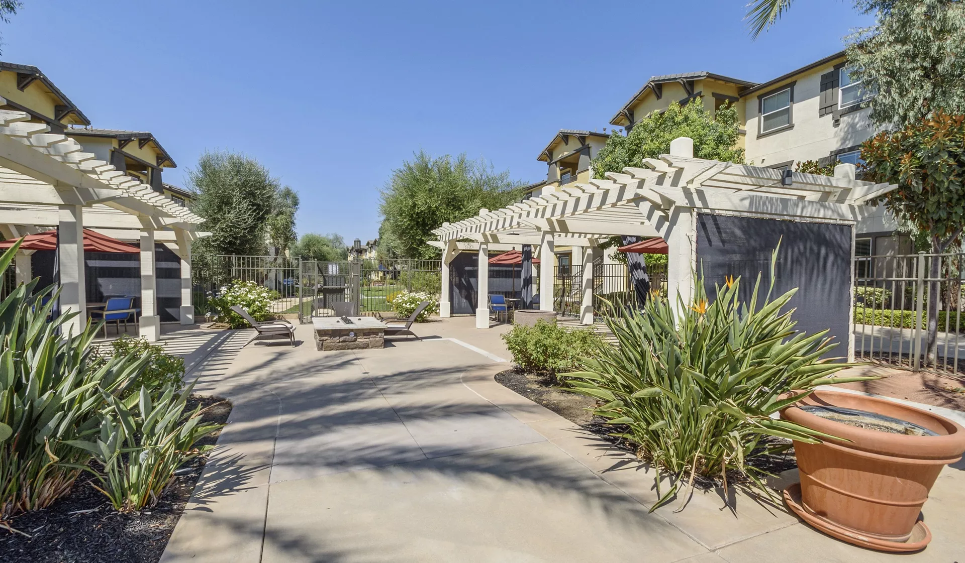 Ridgeview - Moreno Valley, CA - Exterior