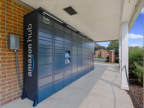 Amazon Hub Package Lockersat Westwinds Apartments, Maryland, 21403