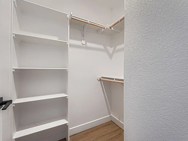 Walk-In Closets