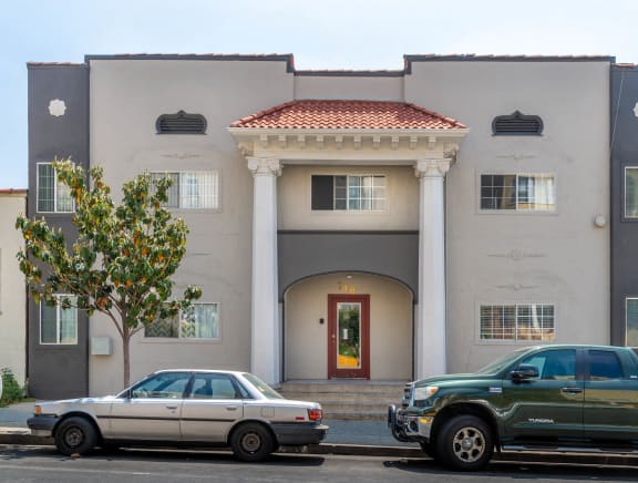 740 S Carondelet St photo