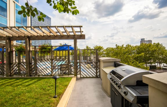 The Promenade At Harbor East photo