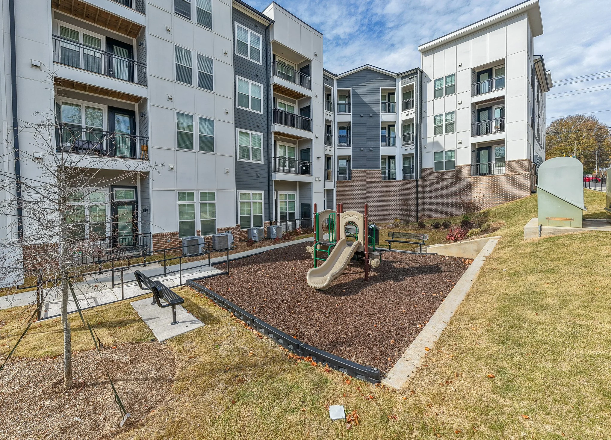 Westside Flats (AMINITES) (WEB) (4 of 17).jpg
