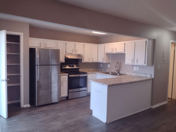 2 Bedroom 1 Bathroom Image