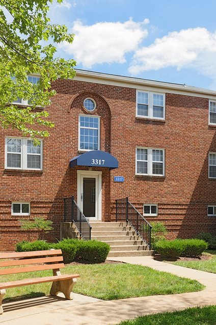 Private Entrances at Cross Country Manor Apartments, Baltimore, 21215