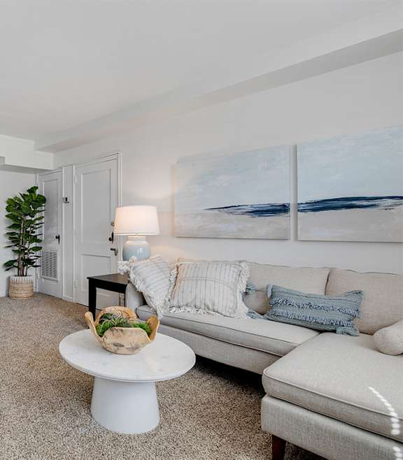 Living room at Cross Country Manor Apartments, Baltimore, Maryland