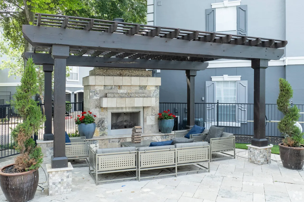 Fire Pit with Conversation Zone