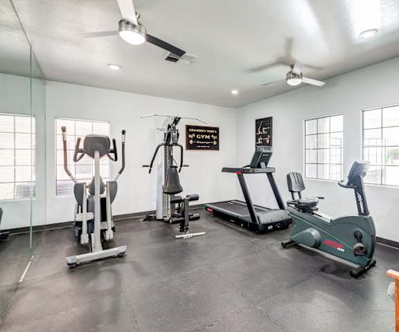 Gramercy Parc Apts photo
