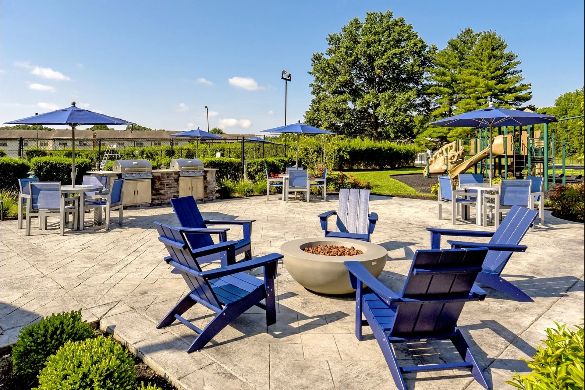 Grill and firepit