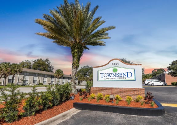 Townsend Apartments photo