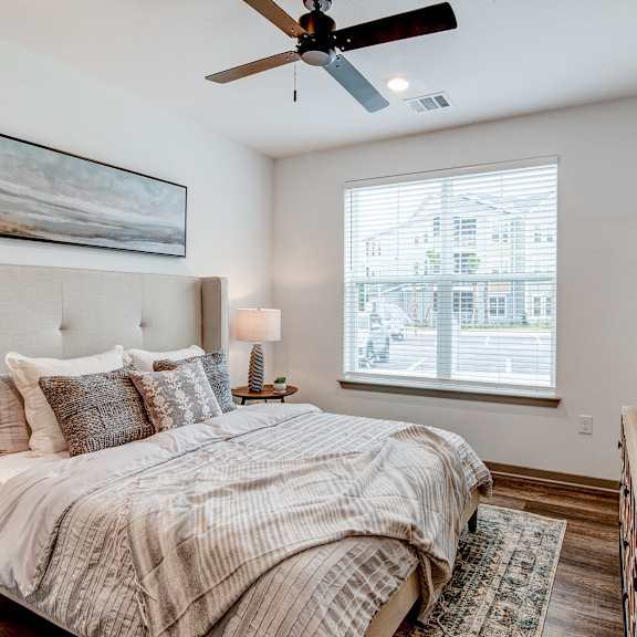 Bedroom at Standard441 Luxury Apartment Homes, Lady Lake, FL, 32159