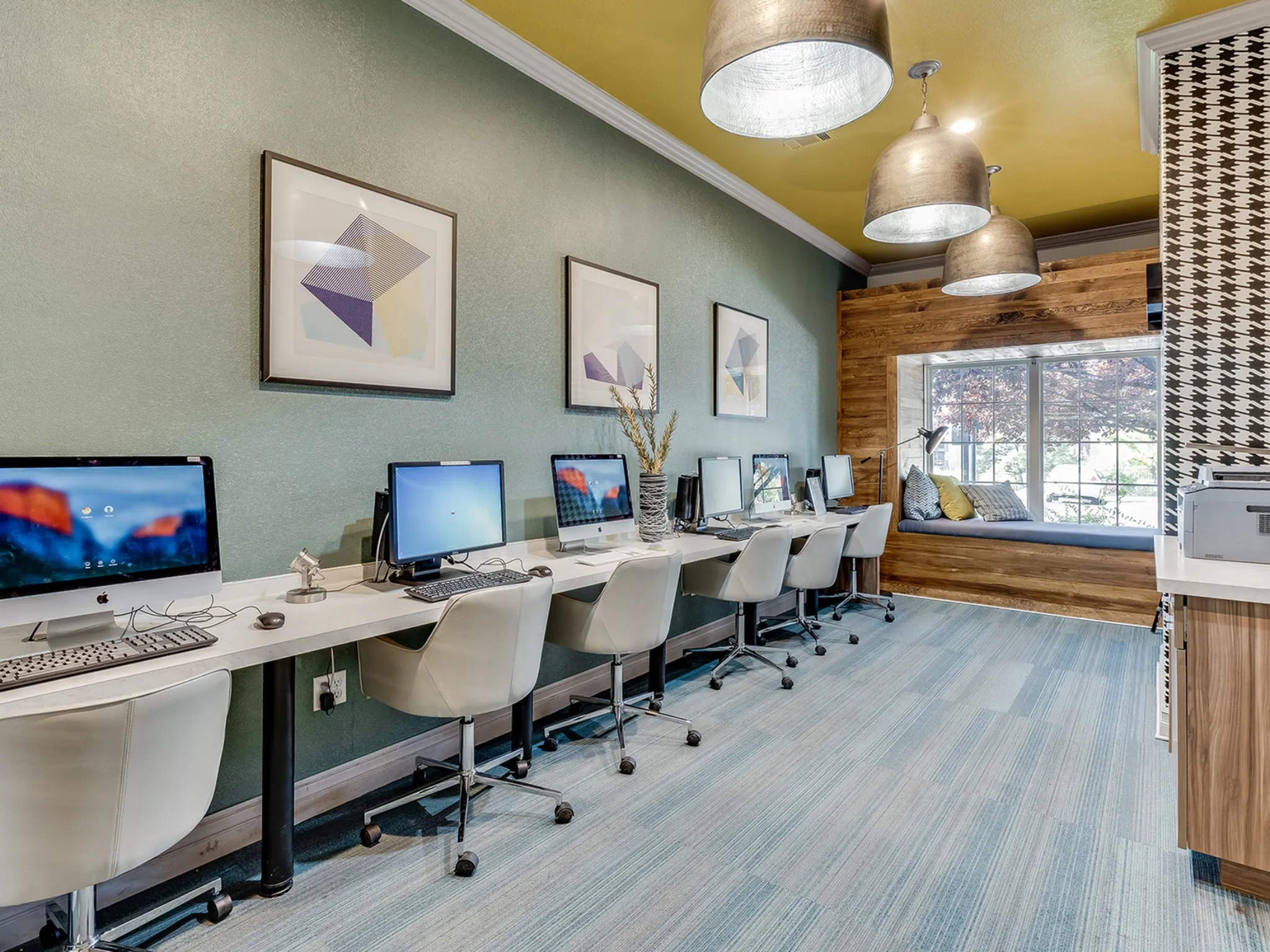 reno student apartments Study Room