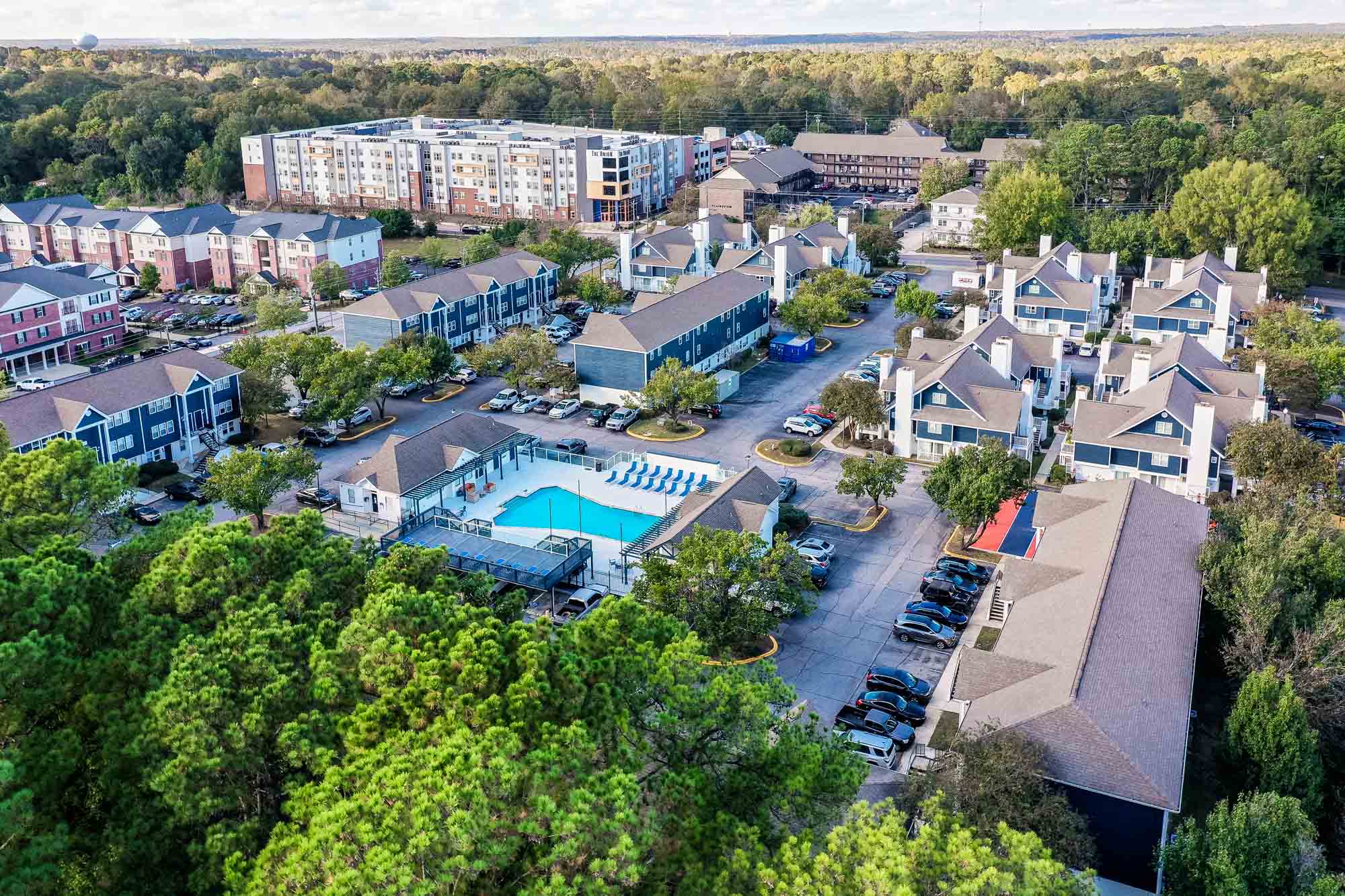logan-square-apartments-near-auburn-university