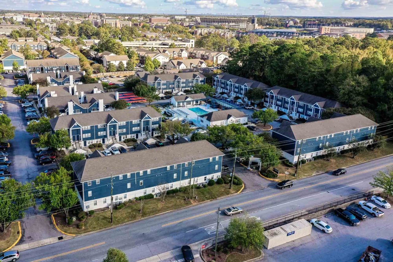 logan-square-apartments-near-auburn-university