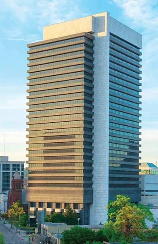 Building Exterior at The 600 Apartments, Birmingham, AL