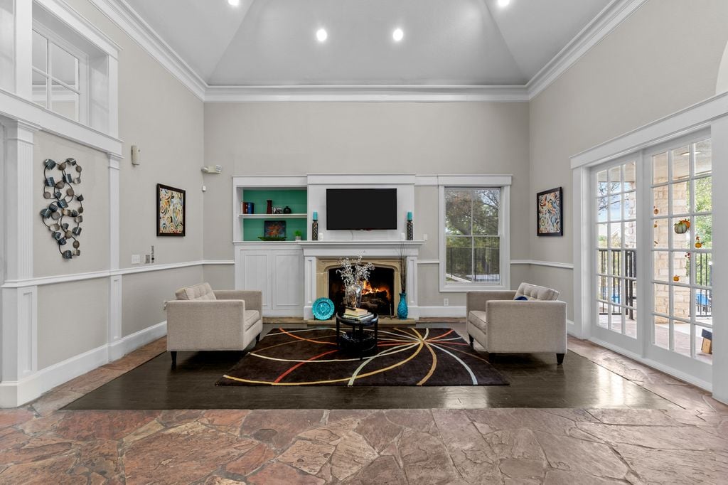 Resident Lounge at Windsor Walnut Creek, Austin, TX