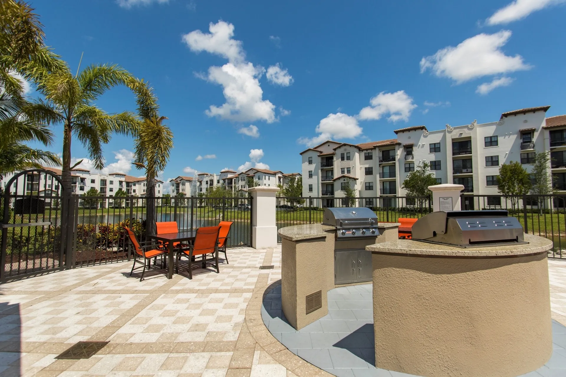 Outdoor Grill and Lounge