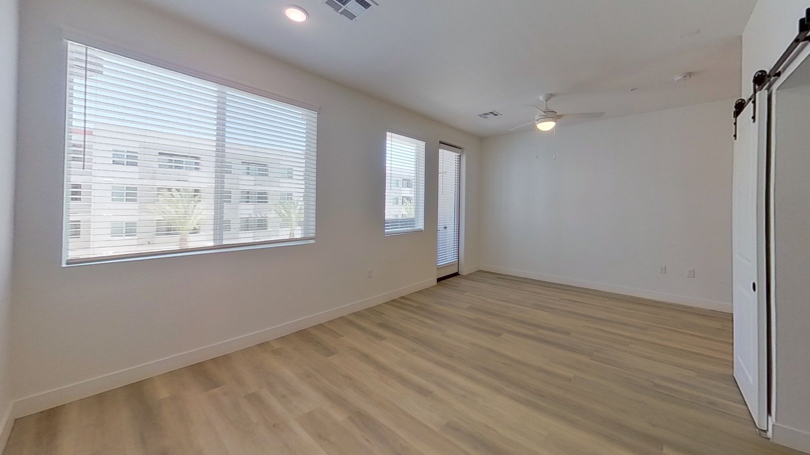Nest (Studio/1 Bath) thumbnail