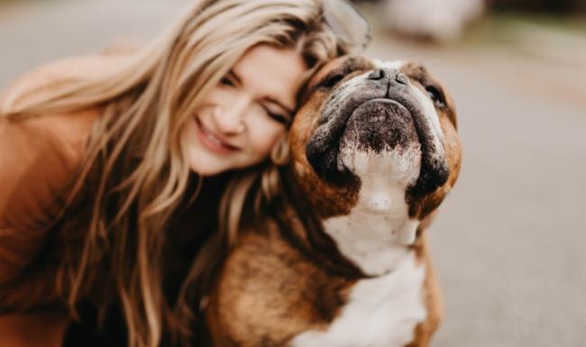 a person with a dog