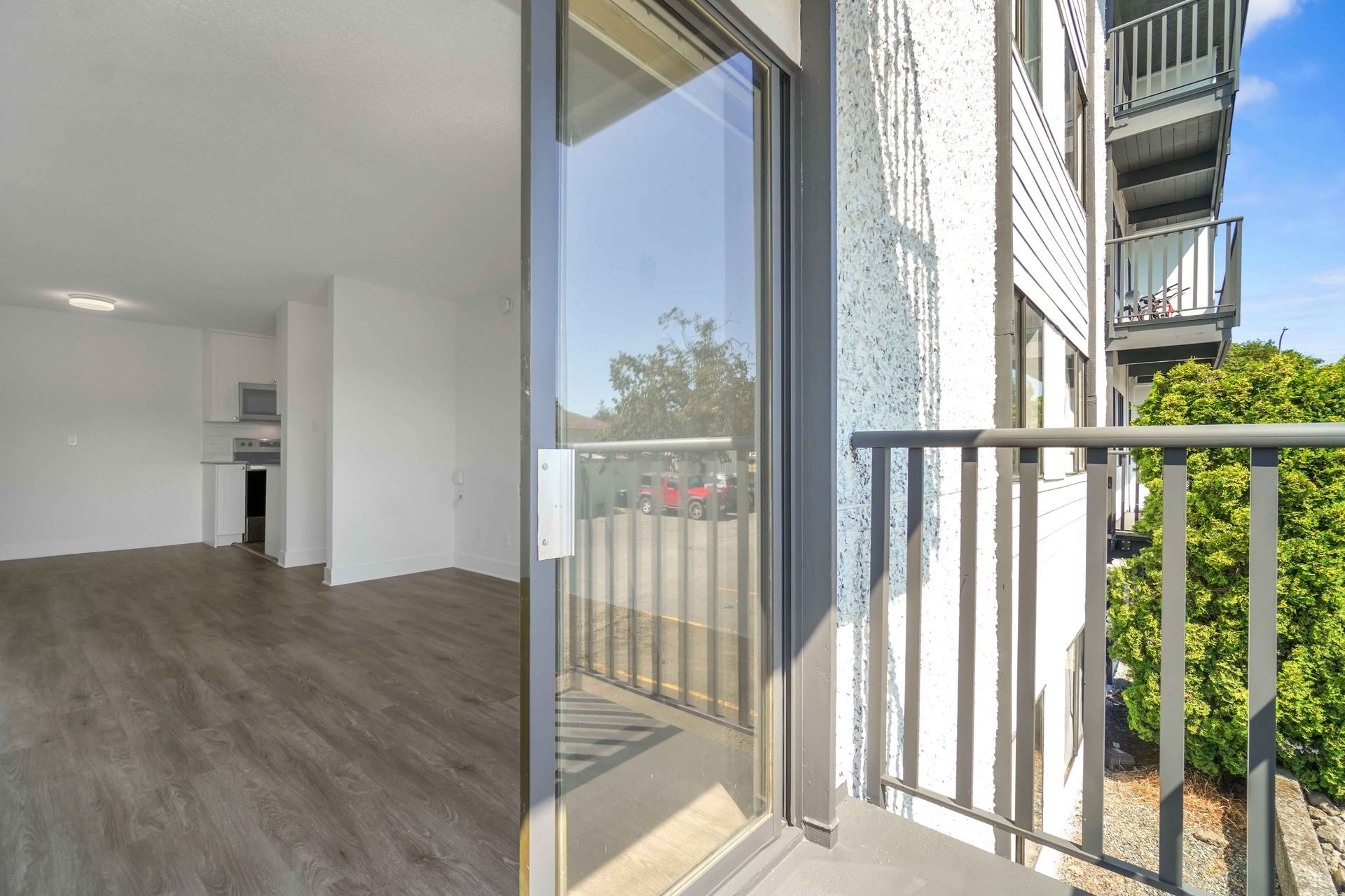 Circle City Apartments - The Richelieu photo