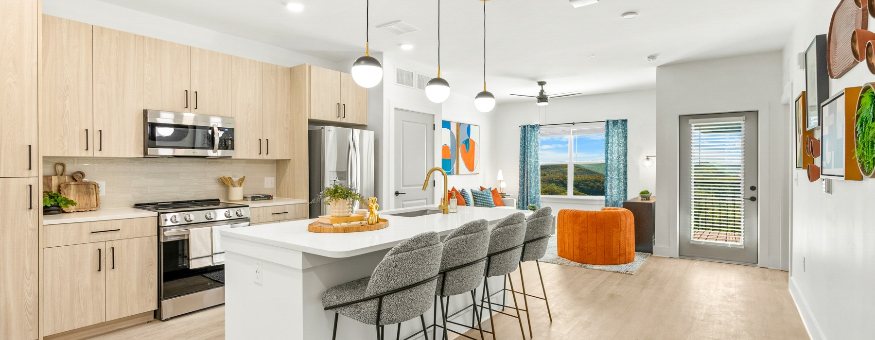SCHEDULE A TOUR
