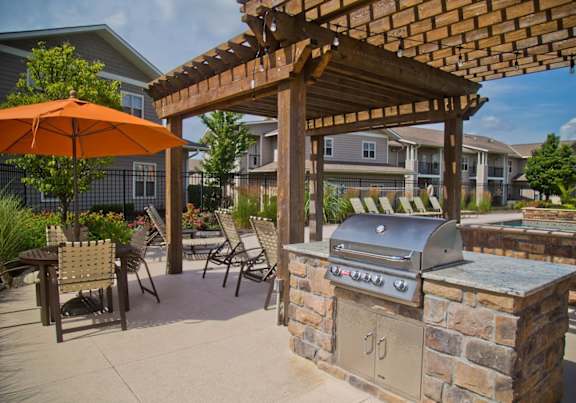 The Manor Homes at Eagle Glen photo