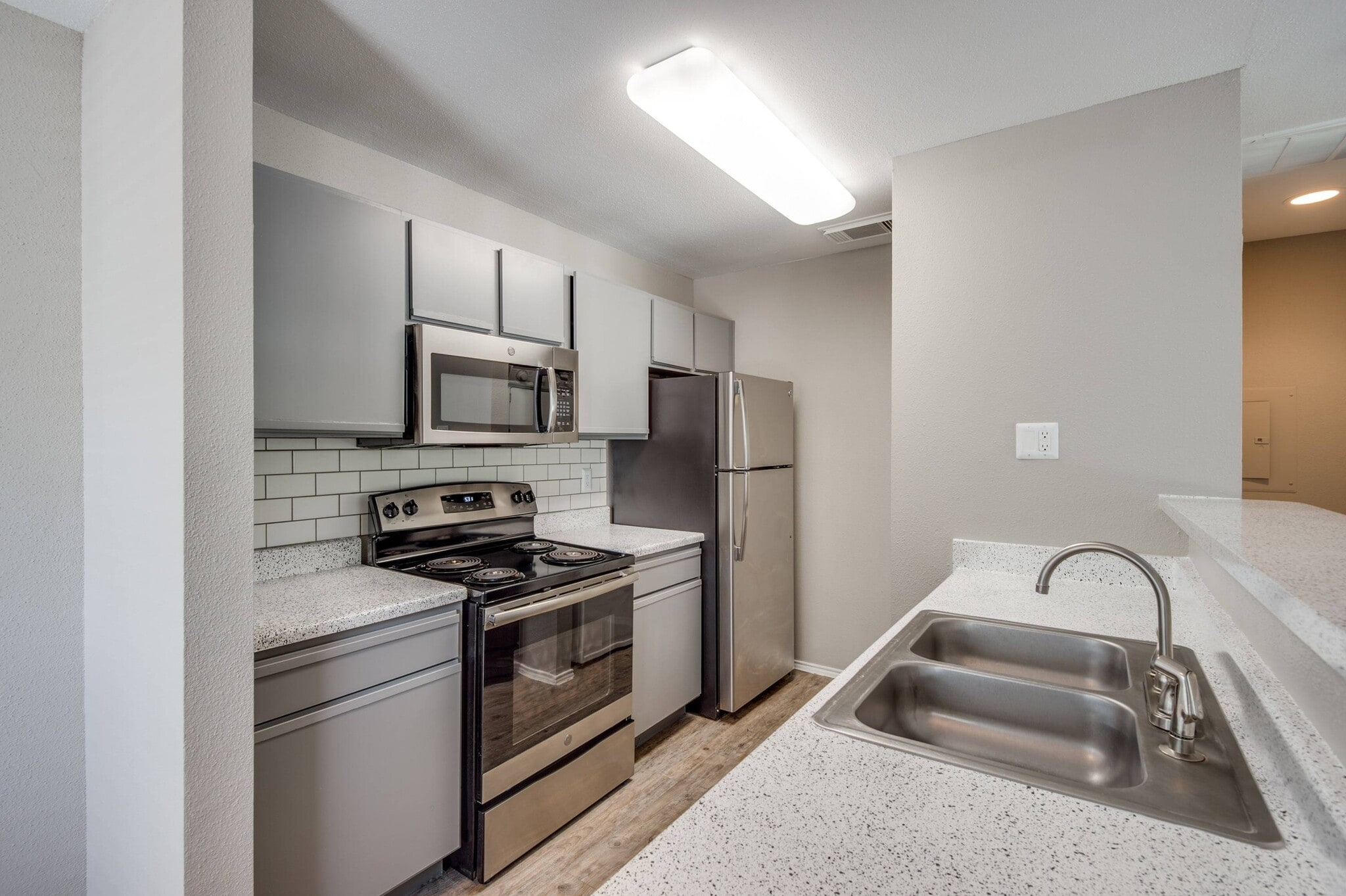 park-at-spring-creek-tomball-tx-kitchen.png