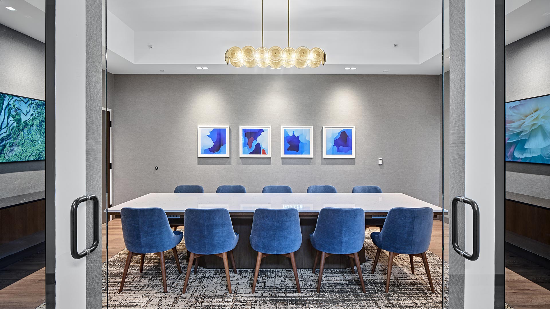 Private Dinning with Catering Kitchen