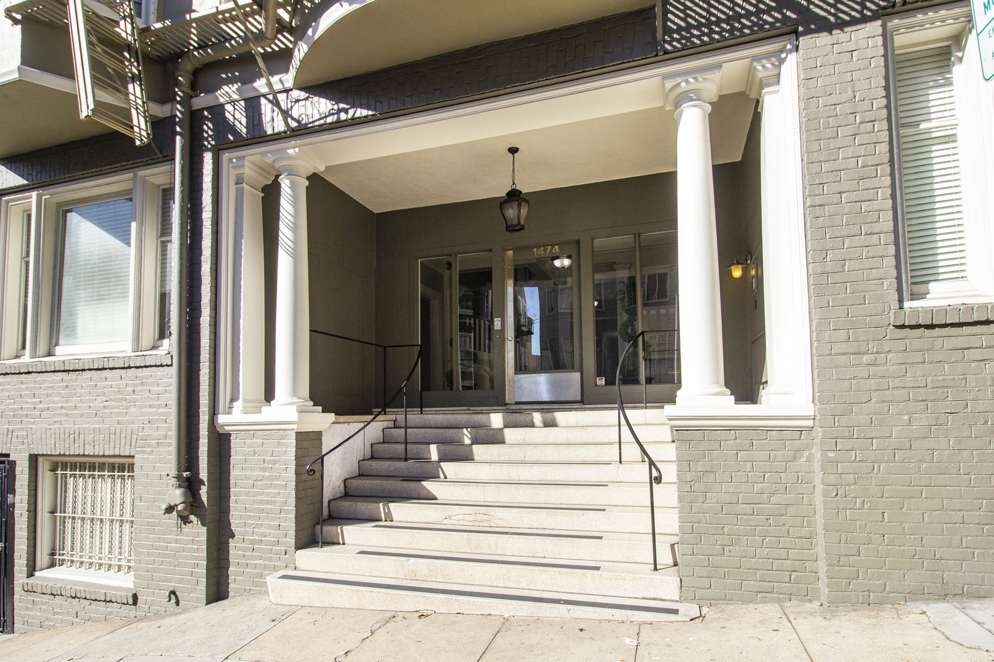 1474 Sacramento Building Photo 3