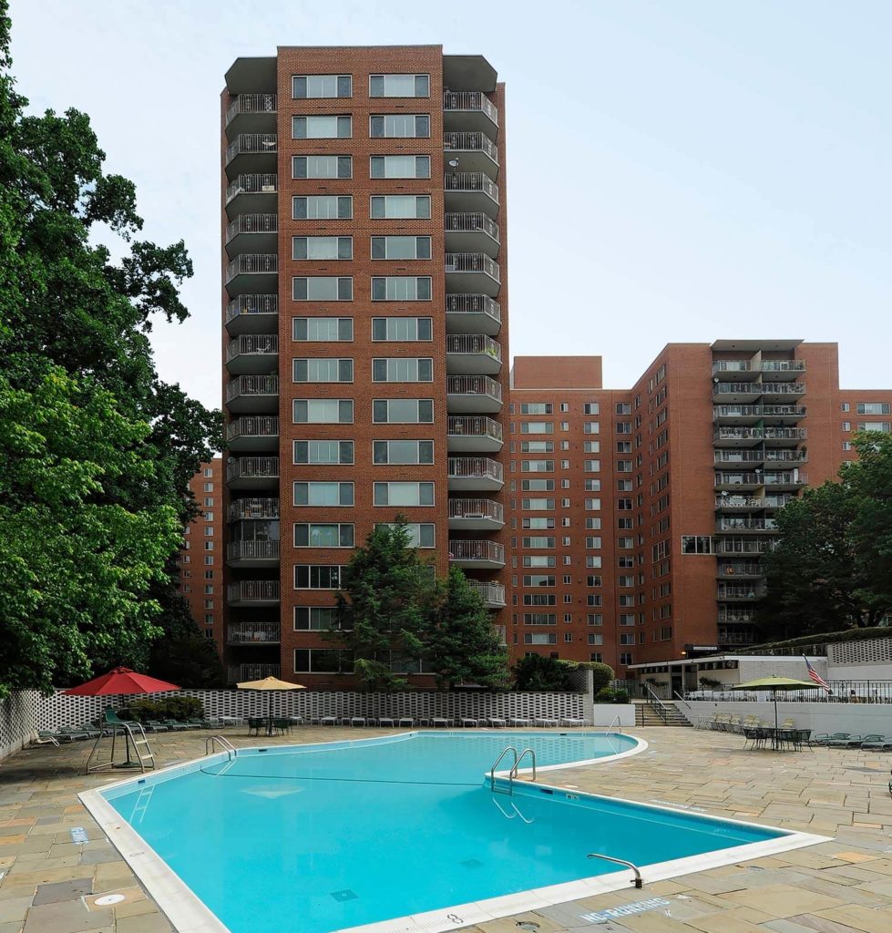 4000 Mass Ave Apartments pool