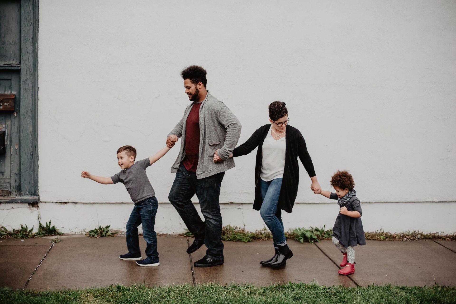 happy family image linked to tenant portal login
