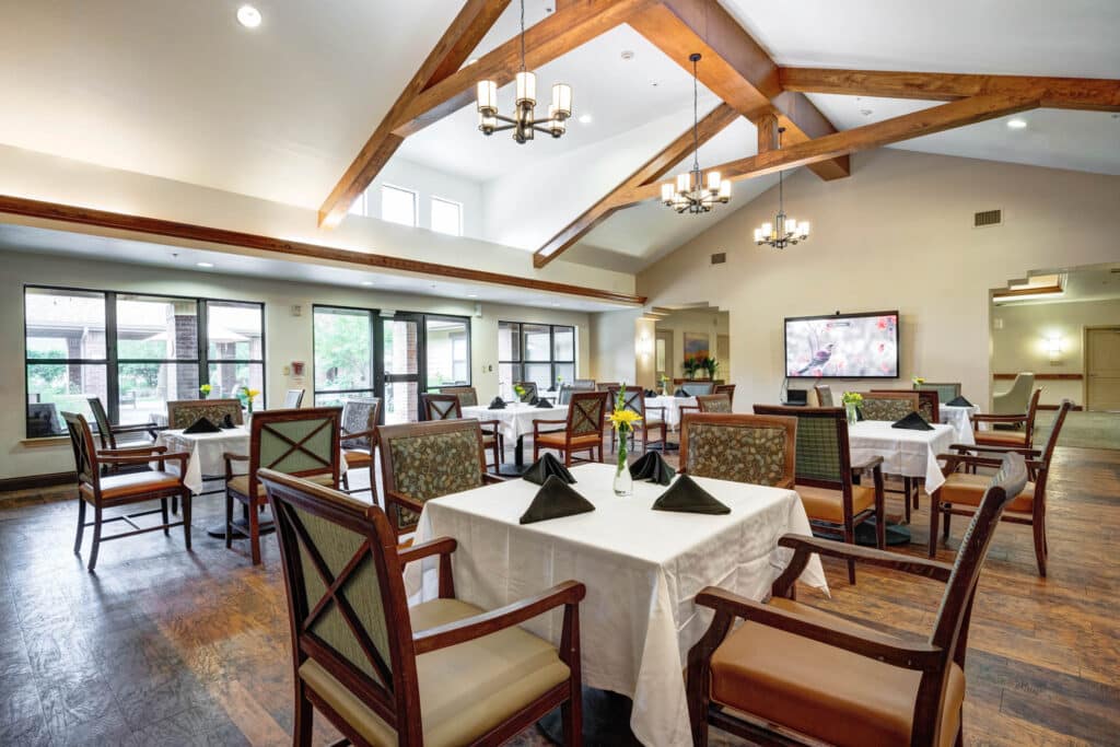 Oak Hills Terrace Memory Care: Dementia & Alzheimer's Care in Tyler, TX - Image 3
