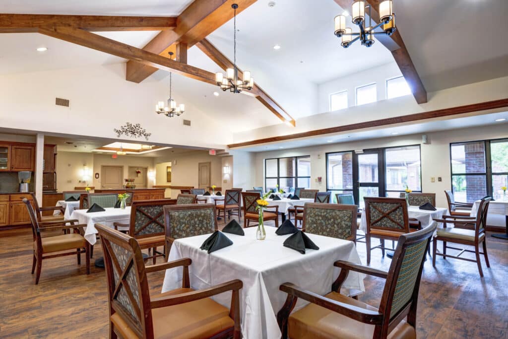 Oak Hills Terrace Memory Care: Dementia & Alzheimer's Care in Tyler, TX - Image 2