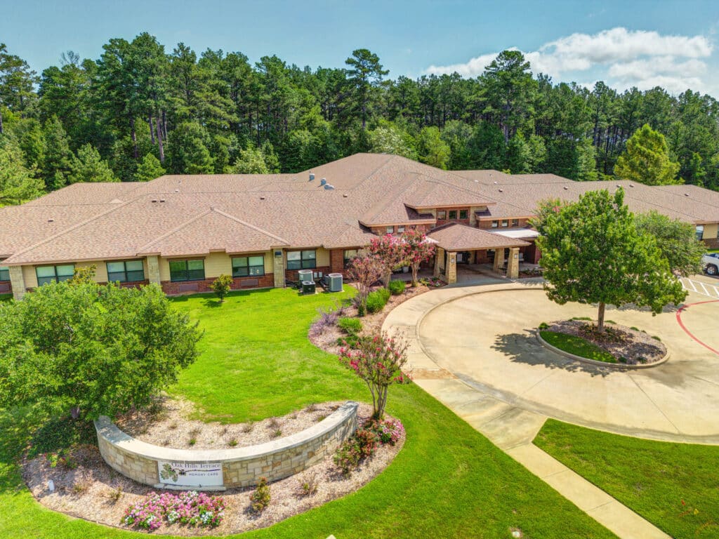 Oak Hills Terrace Memory Care: Dementia & Alzheimer's Care in Tyler, TX - Image 16