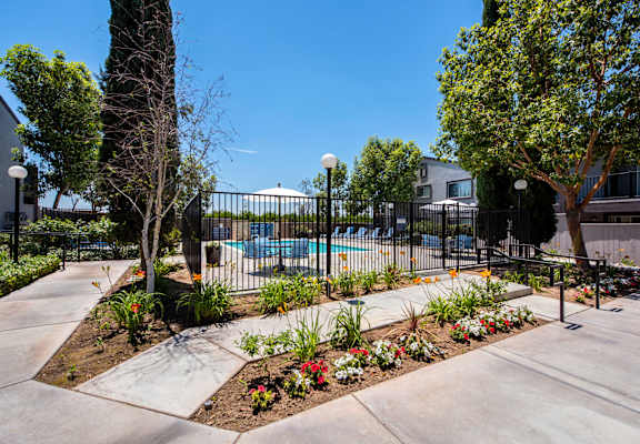 Cranford Court Apts