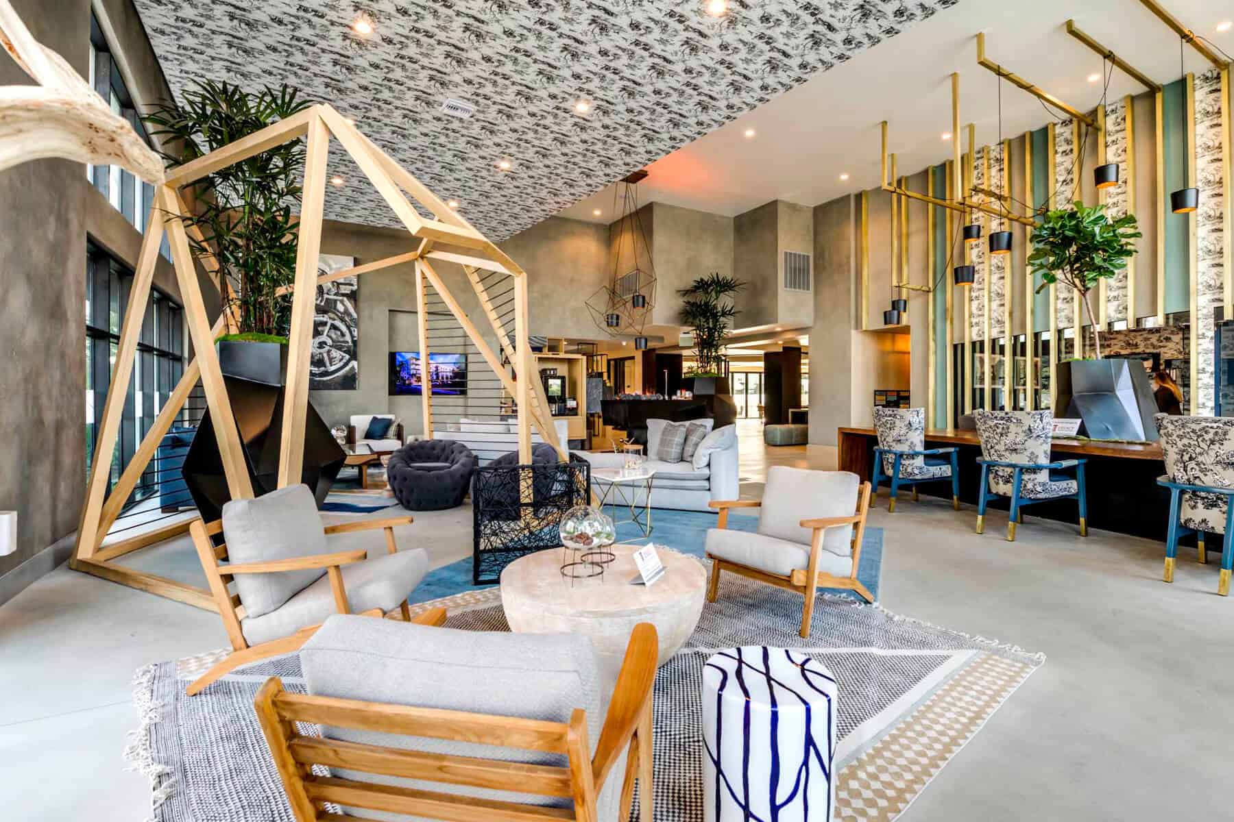 Lobby & Leasing Center