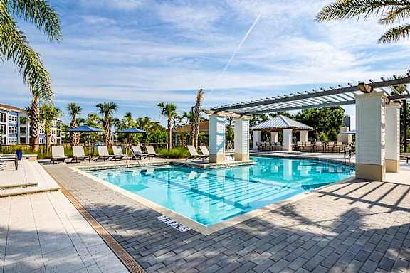 The Alexander at Countryside Pool