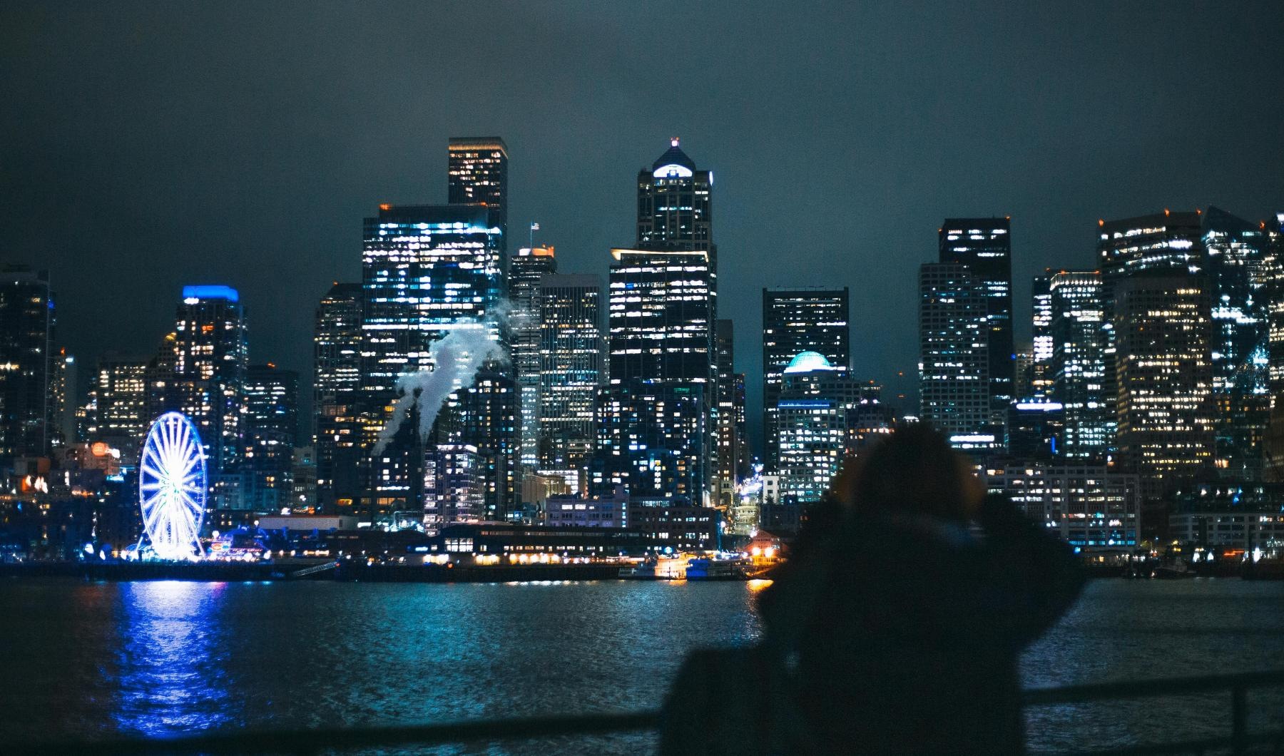 a city skyline at night