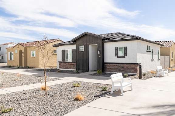 Bungalows on Henness photo