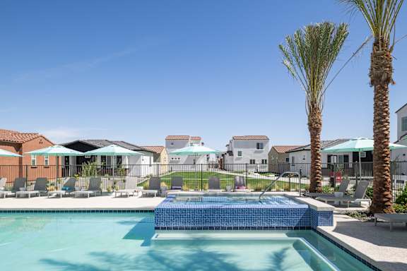 Bungalows on Henness photo